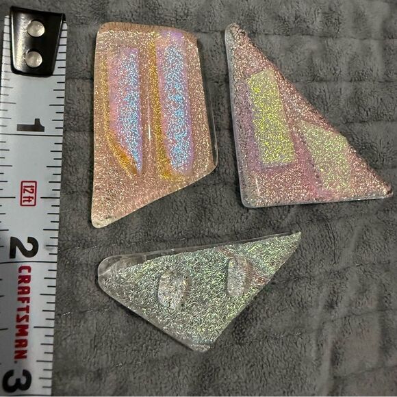 Set of 3 Dichroic Glass Triangle Cabochons – Iridescent Pink, Gold & Silver - Picture 8 of 17